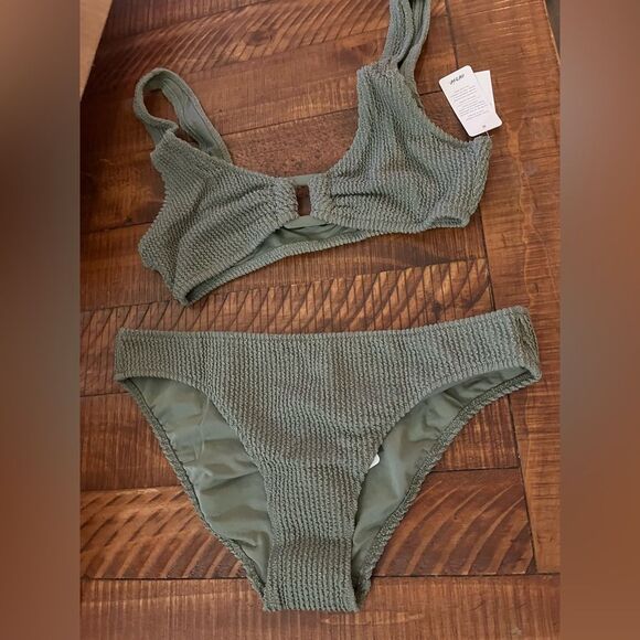 NWT Aerie FULL SET Shimmery Crinkle Ring Scoop Top + Full Coverage Bottom Olive - Picture 2 of 4